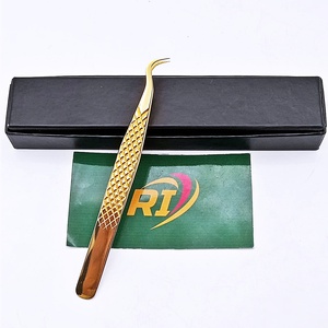 Pinzas para Pestañas de Acero Inoxidable con Diseño Delgado, Aislamiento Largo, Antiestáticas, con Agarre de Diamante Dorado Plasma, Logotipo Personalizado, Profesional y Ecológico - Product Image 3