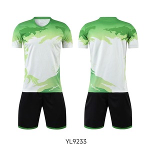 เสื้อฟุตบอลผู้ใหญ่และเด็ก OEM รับทำโลโก้ ผ้าโพลีเอสเตอร์ 100% ชุดฟุตบอลแบบกำหนดเอง เสื้อกีฬาชายหญิง ชุดฝึกซ้อมกีฬา - Product Image 1