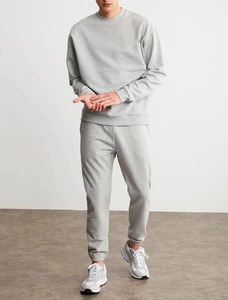 Ensemble de survêtement à col rond personnalisé Jogging Survêtements de sport Survêtements vierges Vente en gros Ensembles de joggeurs pour hommes Vêtements d'entraînement - Product Image 6