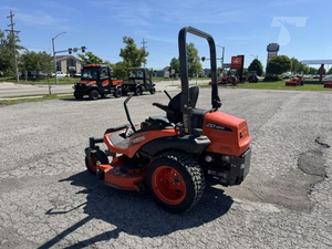 Tondeuse autoportée diesel Kubota ZD1211 à rayon de braquage zéro, 24,8 CV, 60 pouces, avec plateau professionnel et transmission hydrostatique, à vendre - Product Image 2