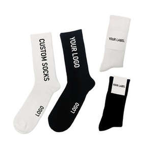 Chaussettes de sport OEM 2026 en gros personnalisées blanches et noires pour hommes et jeunes, 100 % coton, écologiques, anti-humidité, pour la course à pied - Product Image 2
