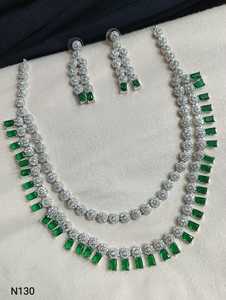 ENSEMBLE DE COLLIER DE MARIÉE EN DIAMANT AMÉRICAIN ET BOUCLES D'OREILLES CLASSIQUES ET DE HAUTE QUALITÉ ENSEMBLE DE BIJOUX DE MARIAGE POUR FEMMES DE STYLE CLASSIQUE - Product Image 3