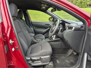 Auto Usado en Buen Estado, Toyota <span class=keywords><strong>Corolla</strong></span> <span class=keywords><strong>Cross</strong></span> GX 2.0P <span class=keywords><strong>HEV</strong></span> ECVT FWD SUV <span class=keywords><strong>2023</strong></span> 2024, Envío a Todo el Mundo - Product Image 2