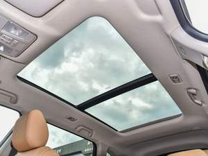 Voiture électrique d'occasion 2025, modèle E5 PHEV bleu, SUV intermédiaire à énergie nouvelle, très demandée, autonomie 201-300 km et batterie 50-70 kWh - Product Image 2