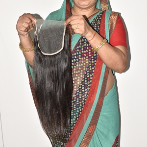 Cheveux humains vierges indiens non traités Moon Hair, closure HD lisse couleur noir, cuticules alignées, pour la vente en gros par Export - Product Image 1