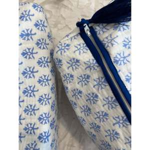 Bolsa Organizadora de Maquillaje Vintage Azul Buti, Estuche Cosmético Portátil de Gran Capacidad con Cierre de Cremallera, Estuche con Logotipo de Patrón Geométrico - Product Image 5