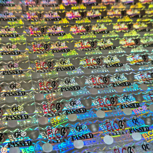 Etiquetas Adhesivas de Papel con Impresión a Dos Colores, Holograma Plateado con Numeración Láser, Diseño Holográfico, Etiqueta Digitech - Product Image 1