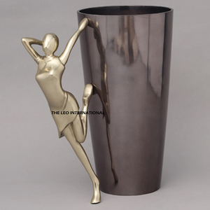 Vase à fleurs en aluminium et métal écologique pour la décoration intérieure Pot de vases à fleurs en verre de haute qualité - Product Image 6