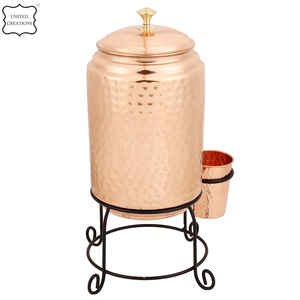 Distributeur d'eau manuel en cuivre dernier modèle martelé support artisanal naturel pour l'extérieur, la maison ou l'hôtel - Product Image 4