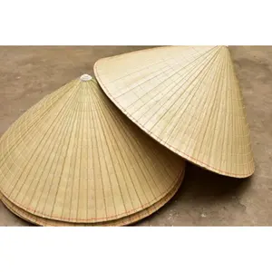 Sombrero de paja cónico de hoja de palma de gran oferta de NON LA Asia para granjero jardín pesca sol hoja de bambú tejido a mano precio barato