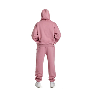 TRENDY DESIGNS Hoodie Sweatpants Men Premium Fleece Relaxed Sweatsuit Set en rose orchidée avec poches et intérieur brossé doux - Product Image 4