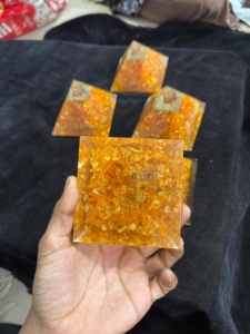 Pirámide de Orgón de Citrino Natural, Generador de Energía de Cristal con Bobina de Cobre para Reiki, Meditación, Sanación de Chakras y Feng Shui - Product Image 3