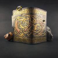 Kualitas Premium Mewah 100% Kulit Asli Bergaris Desain Vintage Anti RFID Ukiran Tahan Air Mini Bi-Fold Unisex Buatan Tangan