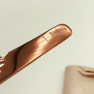 แหนบปลายต่อขนตาทำจากสแตนเลสแหนบปลายโค้งสีโรสโกลด์โลโก้ตามสั่ง OEM แบบกำหนดเอง - Product Image 5