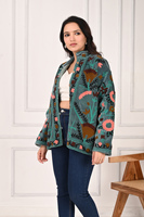 Veste Suzani brodée à la main, style bohème ethnique, motif floral, vêtement audacieux pour femme, idéal pour l'hiver, superposition décontractée et chic