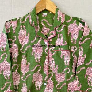 Nouveauté Ensemble de nuit en coton pour enfants Ensemble de pyjama en coton imprimé indien magnifique Ensemble de vêtements de nuit 100% coton - Product Image 3