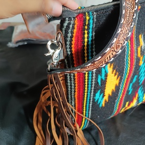 Bolso de diseñador Estilo occidental Herramientas manuales Manta de sillín Bolso cruzado bohemio Bolso de cuero de vaca Fabricante Listo para enviar - Product Image 6