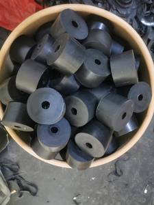 Việt Nam cao su tùy chỉnh Nhà cung cấp chất lượng cao hộp gỗ Pallet hỗ trợ Mold-Opening proofing moq 1 + cho máy móc ô tô - Product Image 6