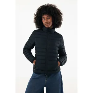 Giacca Imbottita IQONIQ Maiko da Donna in Poliestere/Modal RPET Sostenibile per Escursionismo e Attrezzatura Dry Sack - Product Image 5