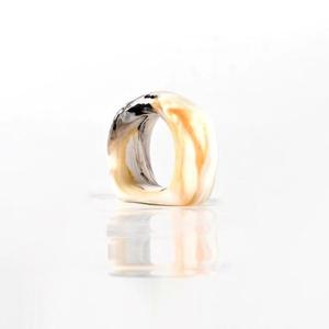 Servilleteros de resina asequibles pero elegantes con detalles brillantes que los hacen perfectos para fiestas navideñas y cenas festivas - Product Image 3