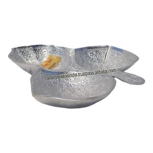 Vente en gros Bol à noix en métal feuille de luxe personnalisé Centres de table de mariage Plateau à fruits secs décoratif en laiton plaqué argent - Product Image 1