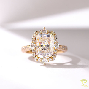 Superbe bague Lab Grown coupe rayonnante avec un design antique de luxe Parfait pour les mariages et les fiançailles avec une élégance intemporelle - Product Image 2