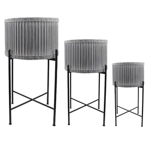 Jardinière de style luxueux avec support Look de luxe attrayant Le design urbain s'adapte à tout bureau de salle à manger de décoration intérieure Vente en gros - Product Image 5