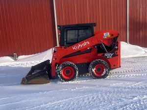 รถตักล้อยาง Kubota SSV65 ปี 2022 สภาพใหม่/มือสอง รับน้ำหนักได้ 9 ตัน เครื่องยนต์ 65 แรงม้า พร้อมเกียร์ จัดส่งรวดเร็ว - Product Image 1