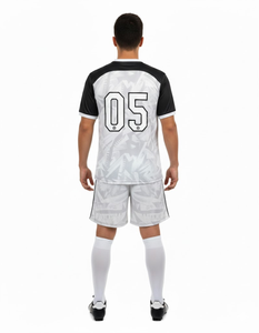 Conjuntos Deportivos Personalizados, Pantalones Cortos y Camisetas para Clubes Deportivos, Entrenamiento, Partidos y Competiciones, Suministro OEM ODM, 100% Poliéster - Product Image 3