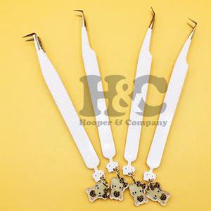 Pinzas de Acero Inoxidable Profesionales con Diseño de Hello Kitty, Pinzas para Pestañas con Logotipo y Color Personalizables para Pestañas de Visón - Product Image 2