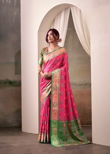Saree Modal de algodón suave de primera calidad con estampado floral perfecto para todos los eventos - Product Image 4