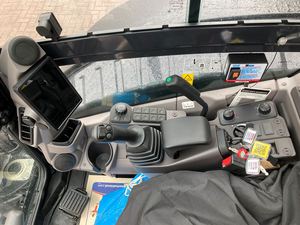 Offre Spéciale : Tracteur à Roues John Deere 5058E 100-120 CV 4x4 d'Occasion avec Cabine Climatisée pour Réparation de Roulements Moteur et Boîte de Vitesses - Product Image 3