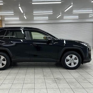 TOYOTA RAV4 X - Product Image 1