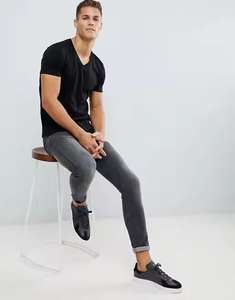 Usine en gros personnalisé col en V manches courtes 95% coton 5% Spandex 180gsm t-shirt pour hommes - Product Image 4