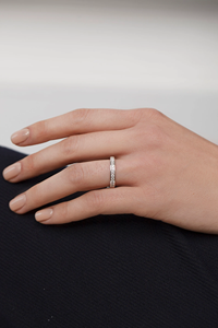 Anillo de compromiso de plata 925 con diamantes cultivados en laboratorio, ajuste cómodo, minimalista, uso diario, regalo de lujo para fiestas de mujeres - Product Image 4