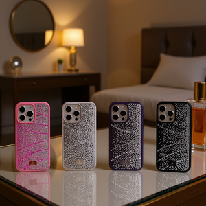 Funda de Lujo con Diamantes Brillantes en Relieve, TPU+PC, Antigolpes, para Teléfono Móvil 15 Pro - Product Image 2