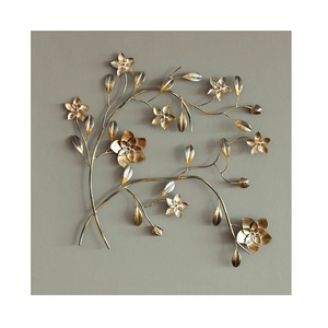 Arte de pared de Metal hecho a mano, diseño único personalizado disponible, acabado dorado, estiloso, contemporáneo, para hogar y hoteles - Product Image 5