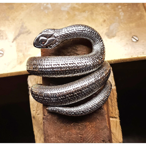 Brazalete de serpiente de Plata de Ley 925 ancho hecho a mano, pulsera de serpiente de declaración de inspiración griega para joyería de moda Unisex - Product Image 2