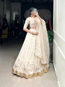 Nouvelle tenue prête à porter, style Bollywood, pour mariage, Diwali, fête, Lehenga Chaniya Choli argenté brillant pour femmes - Product Image 3