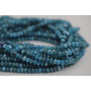Chaîne de perles facettées en apatite - Product Image 2