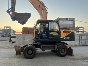 Excavateur sur pneus Hyundai 210w-9 d'occasion 2018 Modèle Cummins Engine Gearbox Pump 20.5 Ton 1.2m3 Bucket Capacity à vendre - Product Image 4