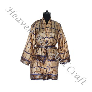 KS015 Bohemian Silk Vintage Sari Kimono bata corta-Summer Beach Wear Bikini Silk Cover Up-Venta al por mayor Silk Sari Vintage Sari - Product Image 1