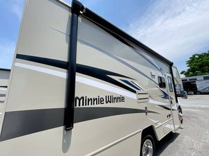 Listo para Enviar, Autocaravana Winnebago Minnie Winnie 2025, 22M, Usada, 3 Años de Garantía, Plástico de Grado Industrial DIY, OEM/ODM - Product Image 3