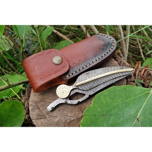 Cuchillo de caza plegable de Damasco forjado hecho a mano de primera calidad con Funda de cuero, cuchillo de Camping de bolsillo, regalo para hombres, cuchillo de supervivencia - Product Image 3