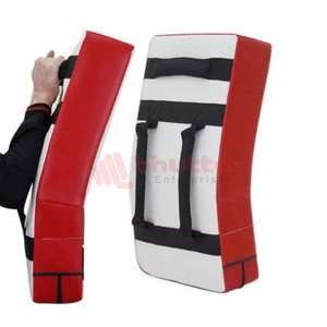 Boucliers de coup de pied Muay Thai personnalisés bon marché pour l'entraînement 100% en cuir Pu boucliers de coup de pied de boxe Muay Thai - Product Image 2