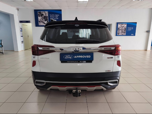 Voiture d'occasion de qualité abordable 2024 K-i-a Sel-tos 1.4T GT-Line Automatique Conduite à droite - Product Image 5