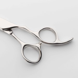 Ciseaux de toilettage pour animaux de compagnie en acier inoxydable de haute qualité pour l'amincissement et le mélange des poils de chien - Product Image 6