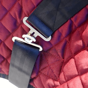 Tapis de cheval matelassé hiver équestre imperméable cheval velours couverture respirant et personnalisable fabricant - Product Image 2