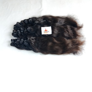 Vente en gros de cheveux vierges Remy de qualité supérieure alignés sur les cuticules, faisceaux de cheveux humains bruts indiens, ondulés d'eau et ondulés profonds/lâches - Product Image 2