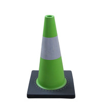 Cône de signalisation haute visibilité avec film réfléchissant haute intensité pour le contrôle du trafic routier et les avertissements de sécurité